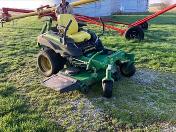 Main image John Deere Z930M